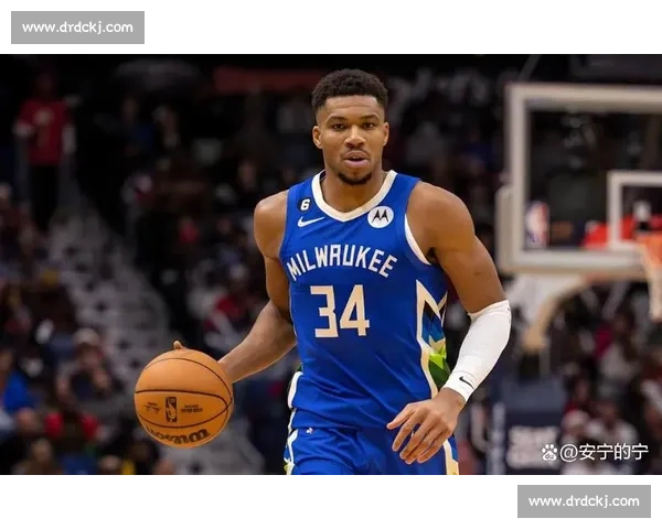 波蒂斯三年 4400 万续约雄鹿 超值合同锁死内线核心助字母冲冠